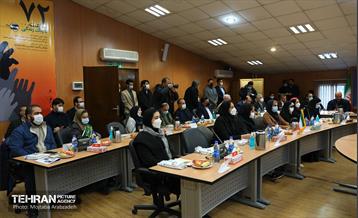 نشست هم اندیشی شهردار تهران با نخبگان منطقه 22