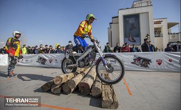 رانـد نهایی مسابقات قهرمانی موتور تریال  9