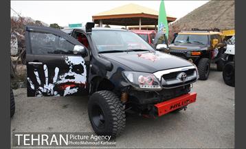 بزرگترین همایش اتومبیلهای دو دیفرانسیل تهران‎ 20