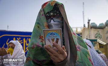 اقامه نماز عید سعید فطر در امامزاده صالح (ع) 16