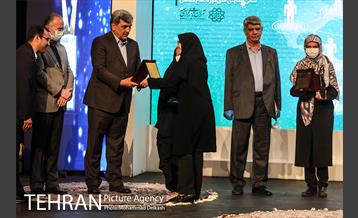 اولین همایش مدیران برتر شهر ارتباطی تهران_2 35