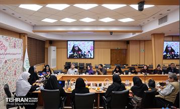 نشست خبری ویژه برنامه‌های گرامیداشت هفته زن و روز مادر 18