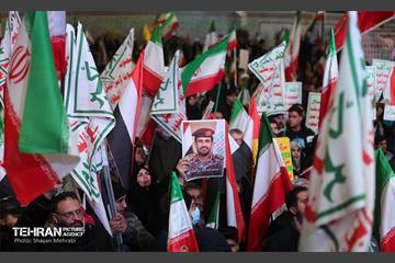 اجتماع مردم غیور تهران در قدردانی از همراهی جبهه مقاومت یمن 26