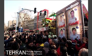 تشییع شهدای آتش نشان با حضور مردم - 3 25