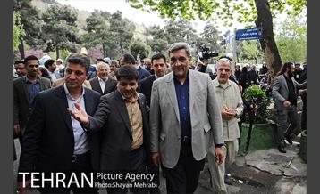 نامگذاری خیابان و رونمایی از سردیس جمشید مشایخی با حضور شهردار تهران 8