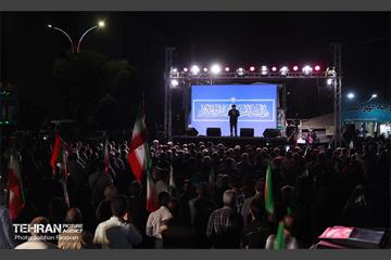 اجتماع مردمی دفاع از انقلاب در میدان کمال الملک تهرانسر 4