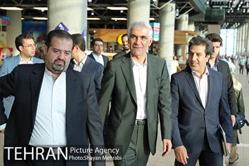 بازدید مهندس افشانی شهردار تهران از مجموعه باغ کتاب 1
