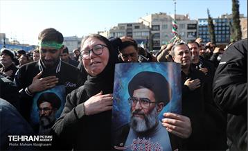 اجتماع مردم تهران در پی شهادت رهبر انقلاب - 2 46