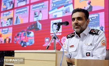 نشست مدیرعامل سازمان آتش‌نشانی تهران با کارکنان 24