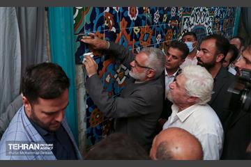 رونمایی از دیوارنگاره شمس الشموس