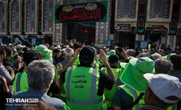 دسته عزاداری پاکبانان شهر تهران در کربلا 5