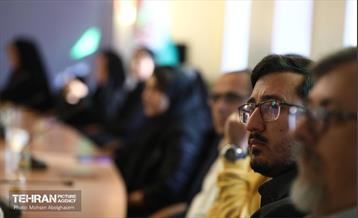 نشست بازنمایی هویت ملی در المان‌های شهری 10