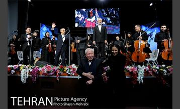 شب موسیقی انقلاب در منطقه گردشگری عباس آباد 48