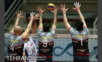 دیدار تیم های والیبال بانک سرمایه و هاوش گنبد
