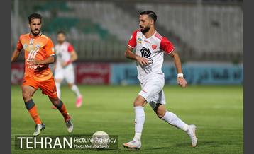 دیدار تیم های فوتبال سایپا و پرسپولیس 9