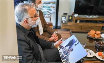 دیدار شهردار تهران باخانواده شهید  اکبرپورسرابی 19