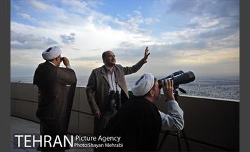 استهلال ماه مبارک رمضان از فراز برج میلاد 40