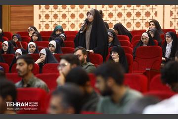 نشست جمعی از دانشجویان با شهردار تهران 11