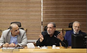 دیدار جمعی از نمایندگان مجلس شورای اسلامی با شهردار تهران  9