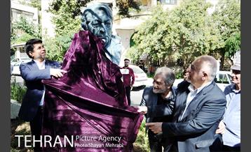 رونمایی از سردیس عزت الله انتظامی 7