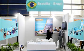 نخستین روز از نمایشگاه «شهرهای خواهر خوانده و توانمندی مدیریت شهری تهران» 15