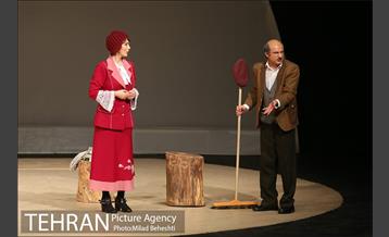 نمایش تیاتر سعدی، تابستان سی و دو 6