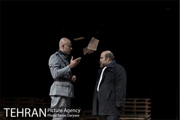 نمایش مفیستو‎ 10