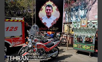 تشییع پیکر آتشنشان شهید مهدی حاجی پور 5