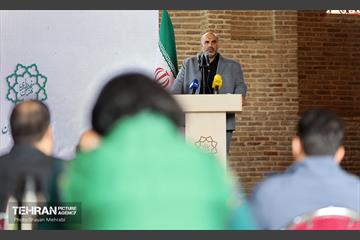 رونمایی از سردیس چهره‌های ماندگار در شهر تهران 19