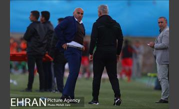 دیدار تیم های ذوب آهن و پرسپولیس 9