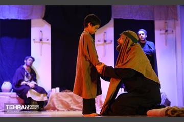 نمایش آیینی «حریم» 38