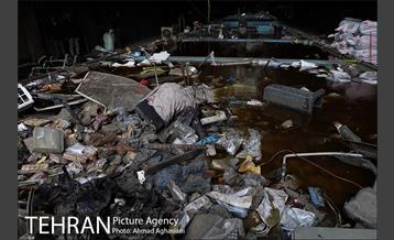 تخلیه اجناس مغازه های باقی مانده ساختمان پلاسکو -2 18