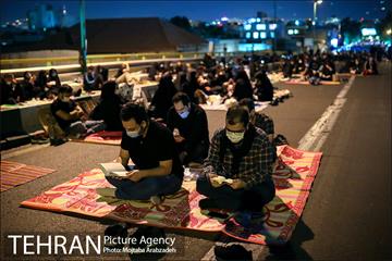 احیای شب بیست و سوم ماه رمضان در حسینیه همدانی‌ها 2