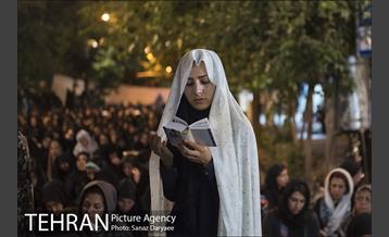 مراسم احیای شب نوزدهم ماه رمضان‎ 1