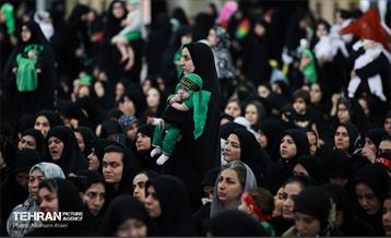 مراسم شیرخوارگان حسینی در مصلای تهران 35