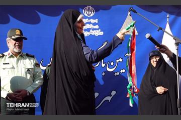 آیین نواختن زنگ بازگشایی دبیرستان دخترانه میثاق 7