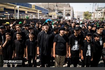 دسته عزاداری گروه سرود نوجوانان راهیان کربلا 3