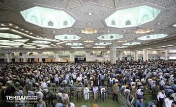 حضور شهردار تهران در نماز جمعه 24