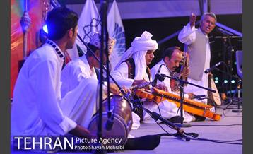 جشنواره‌ شب‌های تابستان برج میلاد تهران 16