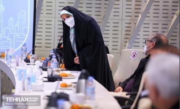 نشست هم اندیشی شهردار تهران با نخبگان منطقه 2