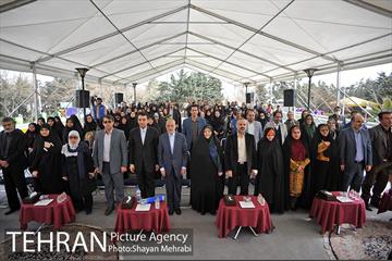 مراسم درختکاری به مناسبت روز مادر 8