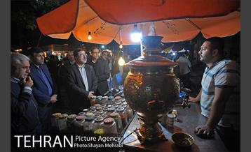 سرپرست شهرداری تهران و رئیس مرکز ارتباطات و امور بین الملل شهرداری تهران در بازدید از فعالیت‌های شبانه شهرداری و زندگی شبانه مردم تهران 6