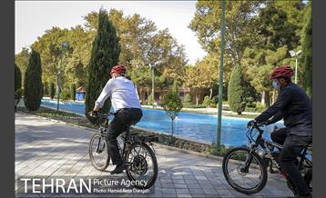 بازدید سفرای اروپایی و شهردار تهران از موزه صلح 1