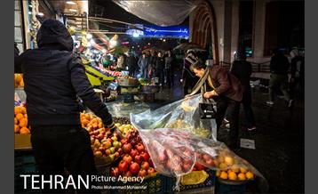 تهران یک شب مانده به یلدا 35
