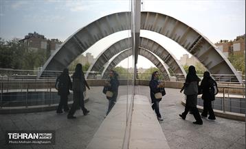 بیست و یکمین نمایشگاه زنان و تولید ملی 35