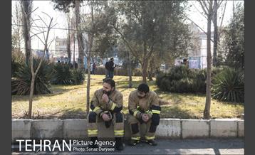 تشییع شهدای آتش نشان با حضور مردم 15