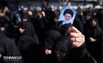 اجتماع مردم تهران در پی شهادت رهبر انقلاب - 1 24