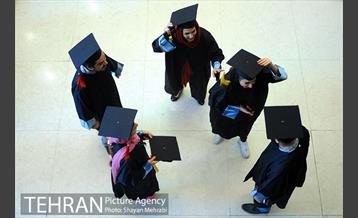 نخستین جشن فارغ التحصیلی ادوار دانشکده خبر 43