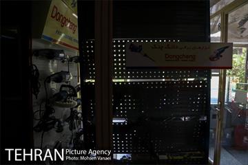 رفع خطر طبقه سوم پاساژ 102 در خیابان امام خمینی(ره)  23