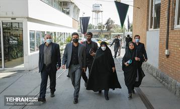 حضور نرگس معدنی پور در منطقه 5